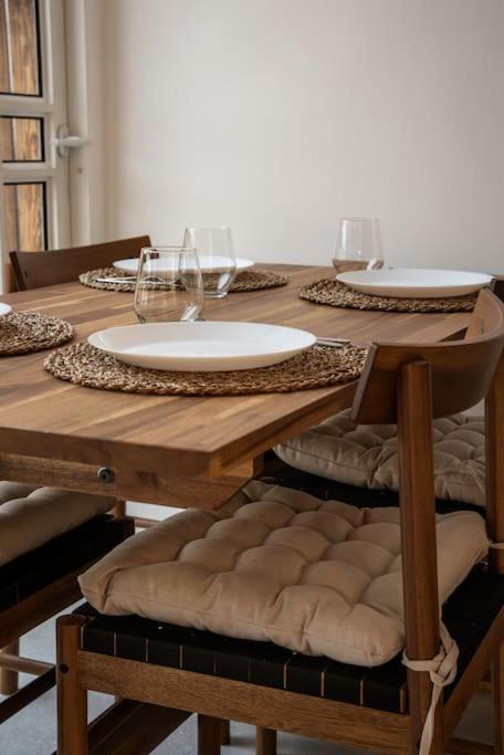 Holiday home דירת גן מדהימה בלב נווה צדק Tel Aviv
