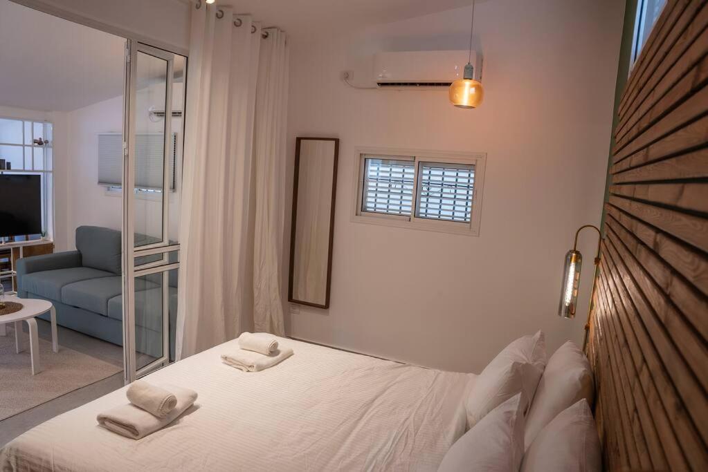 דירת גן מדהימה בלב נווה צדק Holiday home